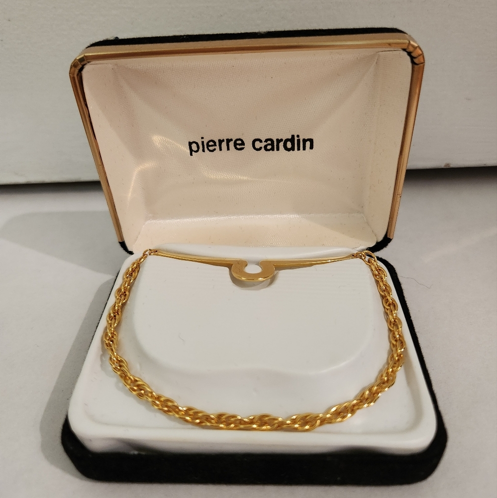 Pierre Cardin tie bar with chain